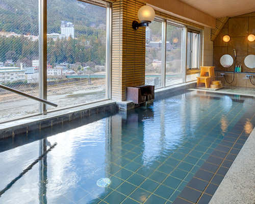 Scenic large public bath