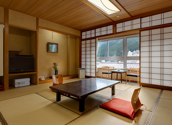 Japanese-style room with 10 tatami mats